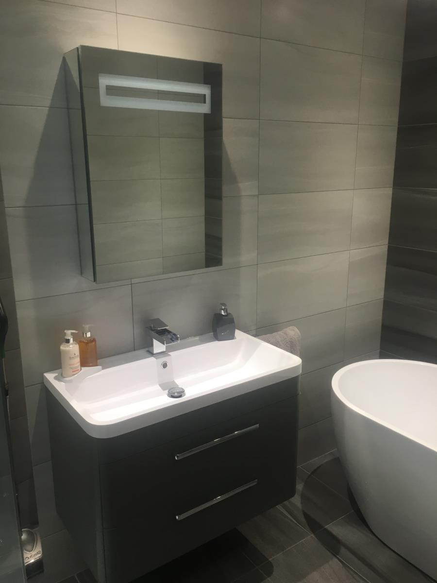 Example Fitted Bathroom #31